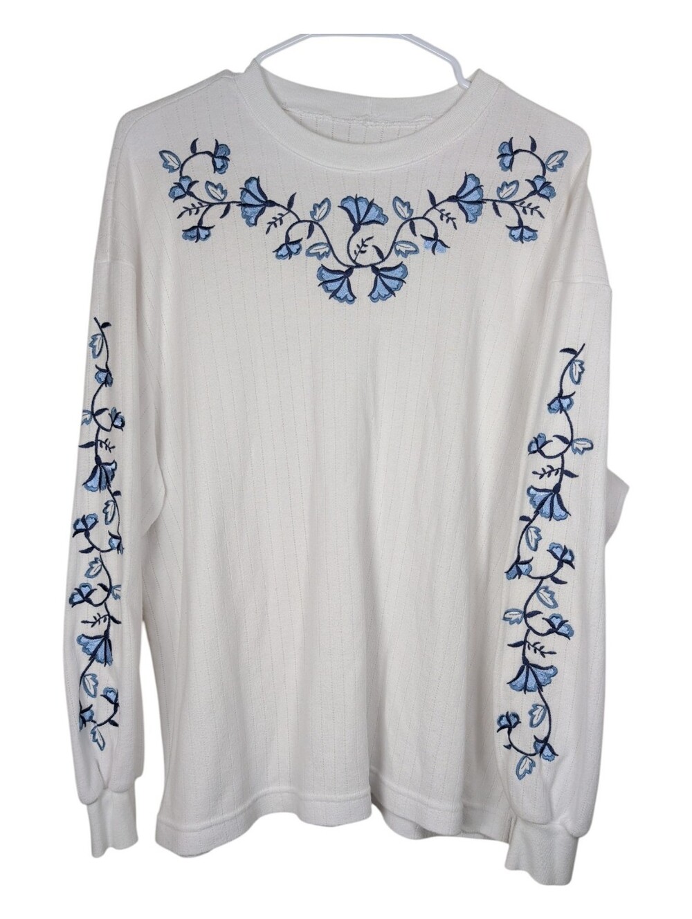 White Embroidered Floral Long-Sleeve Top - Blue Detail - Picture 2 of 10